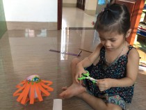 Trường mầm non Kim Thư duy trì hoạt động kết nối với gia đình trẻ em và trẻ em trong thời gian trẻ nghỉ dịch ở nhà