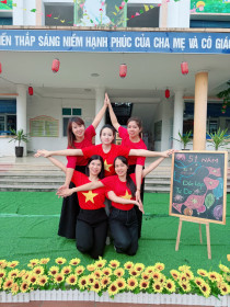 HOẠT ĐỘNG GIAO LƯU CHÀO MỪNG KỶ NIỆM NGÀY 30/4 – 1/5 TẠI TRƯỜNG MẦM NON KIM THƯ