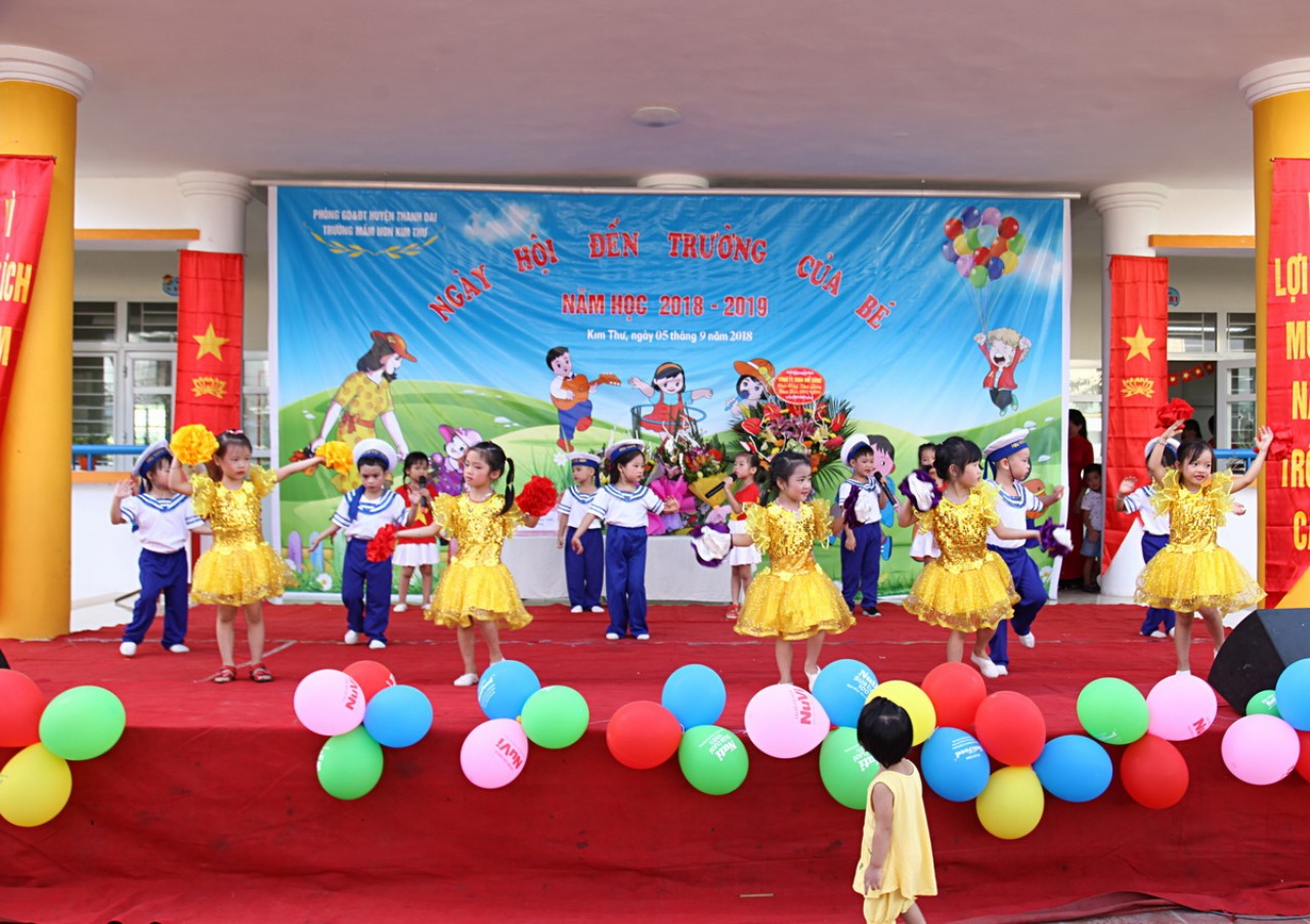 ảnh khai giảng